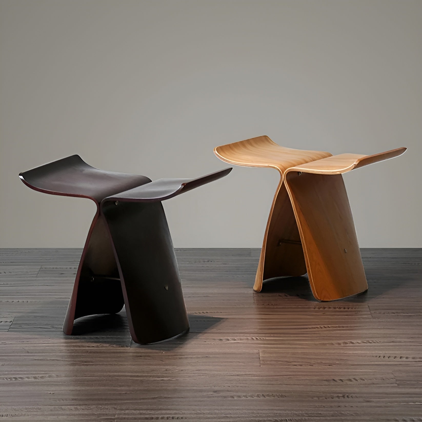 Nordik - Handgjord Träbänk för Hall och Vardagsrum