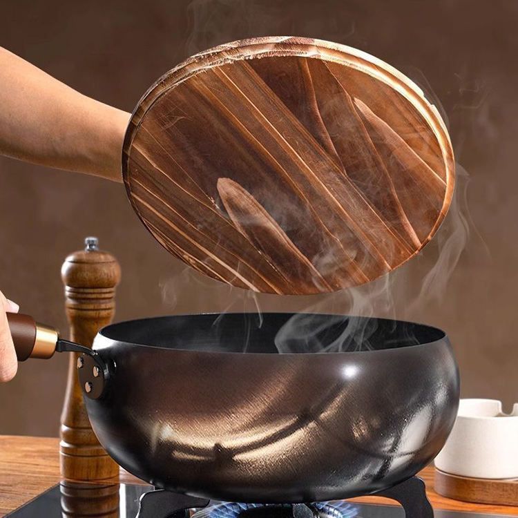 Fyrvalla | Gjutjärnspanna – Jämn Värmefördelning för Mångsidig Matlagning