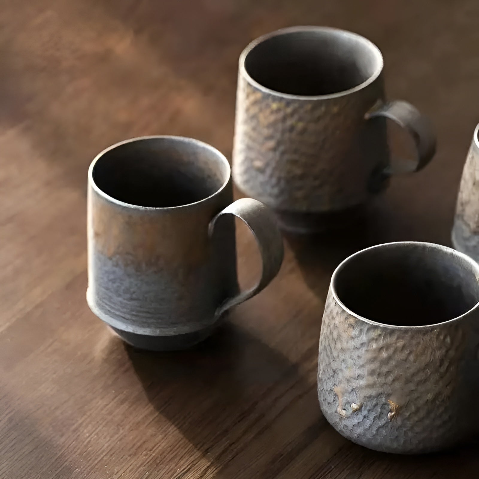 RusticEase - Handgjord Keramisk Kopp för Mysiga Höstdagar